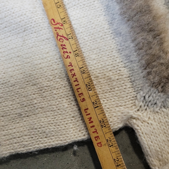 Vintage JAGMAN Handknit Origina wool fuzzy pullover sweater women's large - Picture 9 of 10